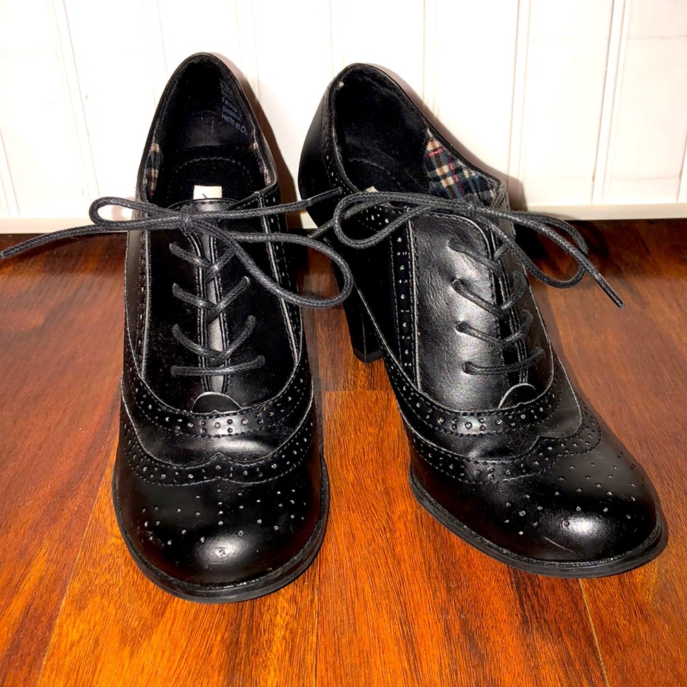 Black Oxford Heels